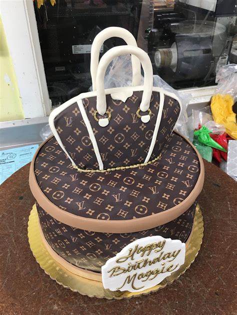 louis vuitton cake bag